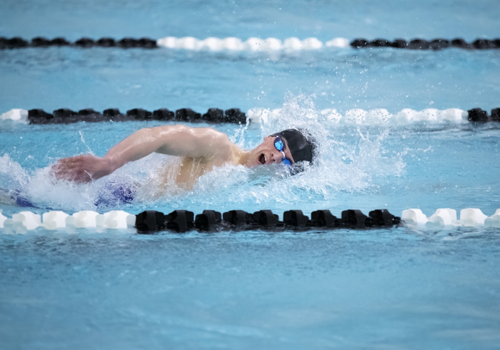 bada-eseo-suyeonghaneun-namja